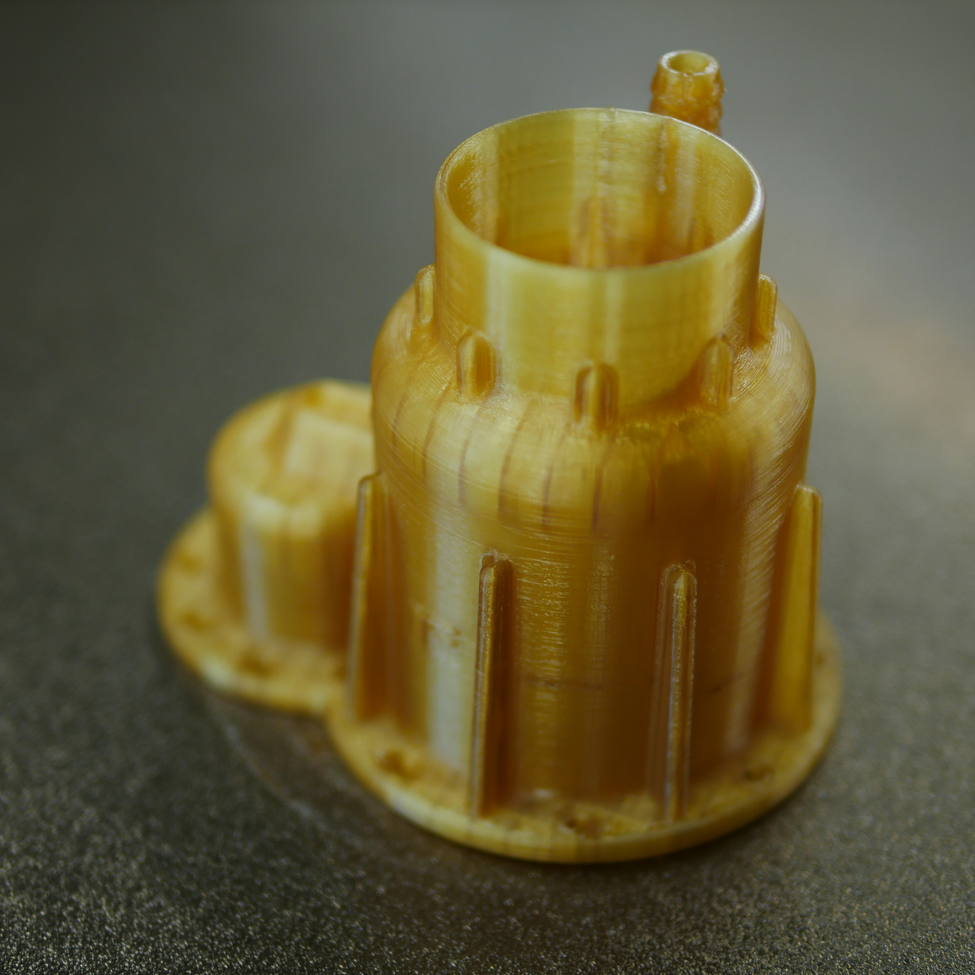 Bauteil aus Hochleistungspolymer, gefertigt auf dem TrueFormer 600