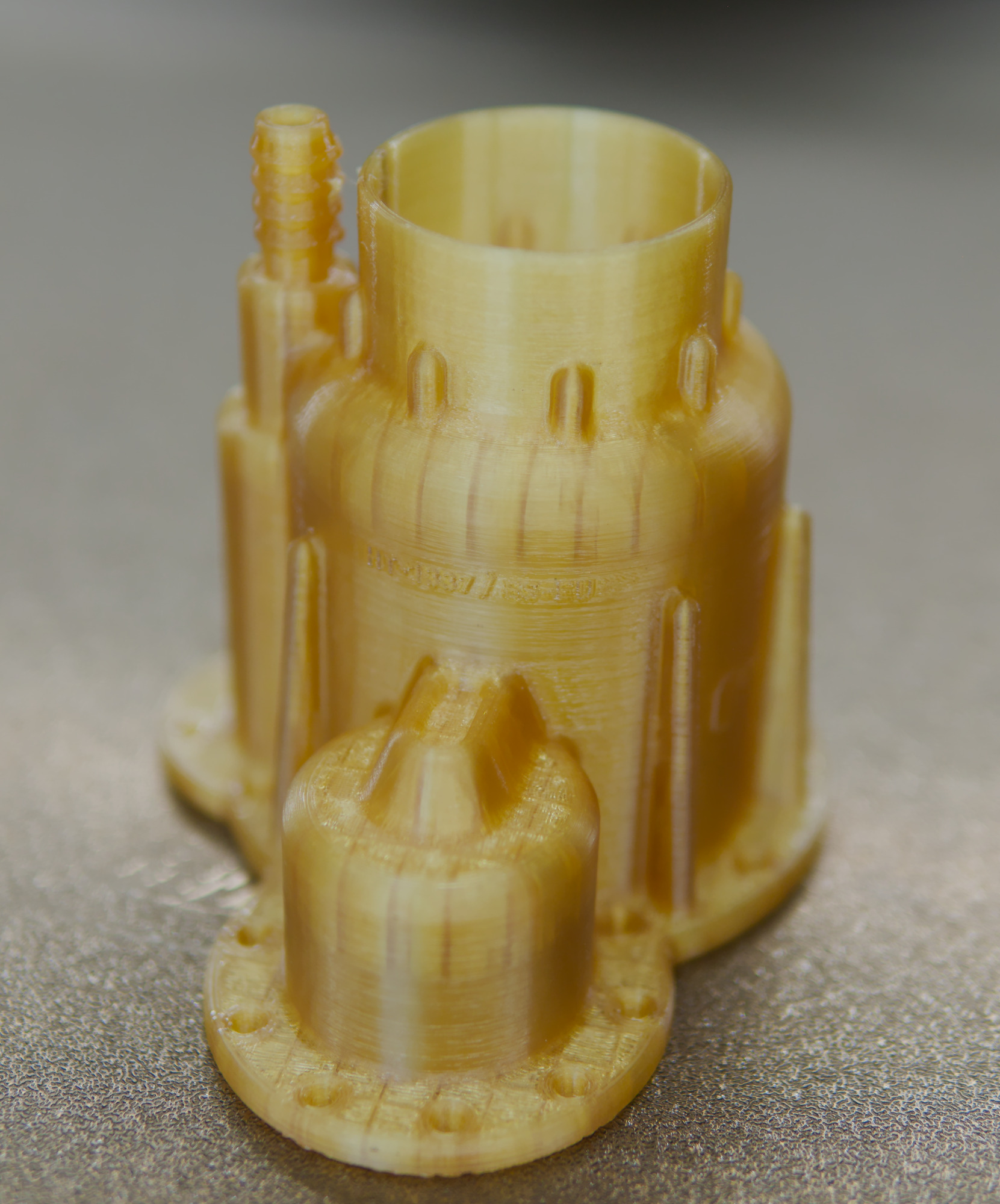 Manifold aus ULTEM 1010, gefertigt auf dem TrueFormer 600